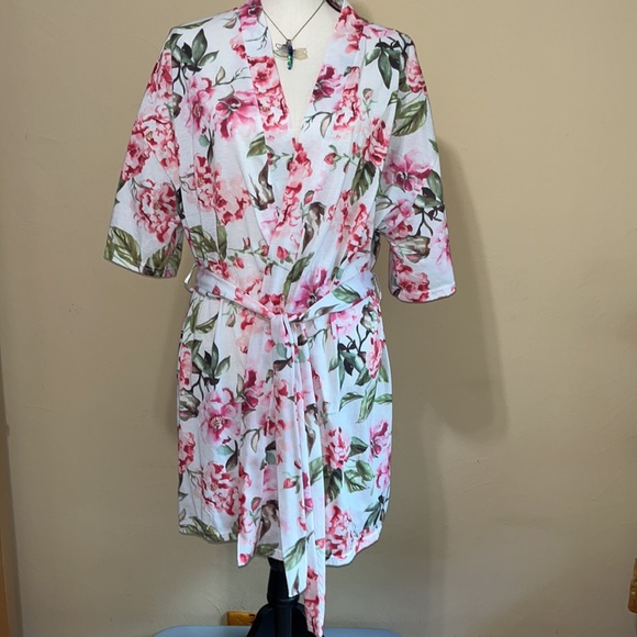 🌹Show Me Your MuMu🌹Brie Robe ‘Garden of Blooms’ - Picture 4 of 13